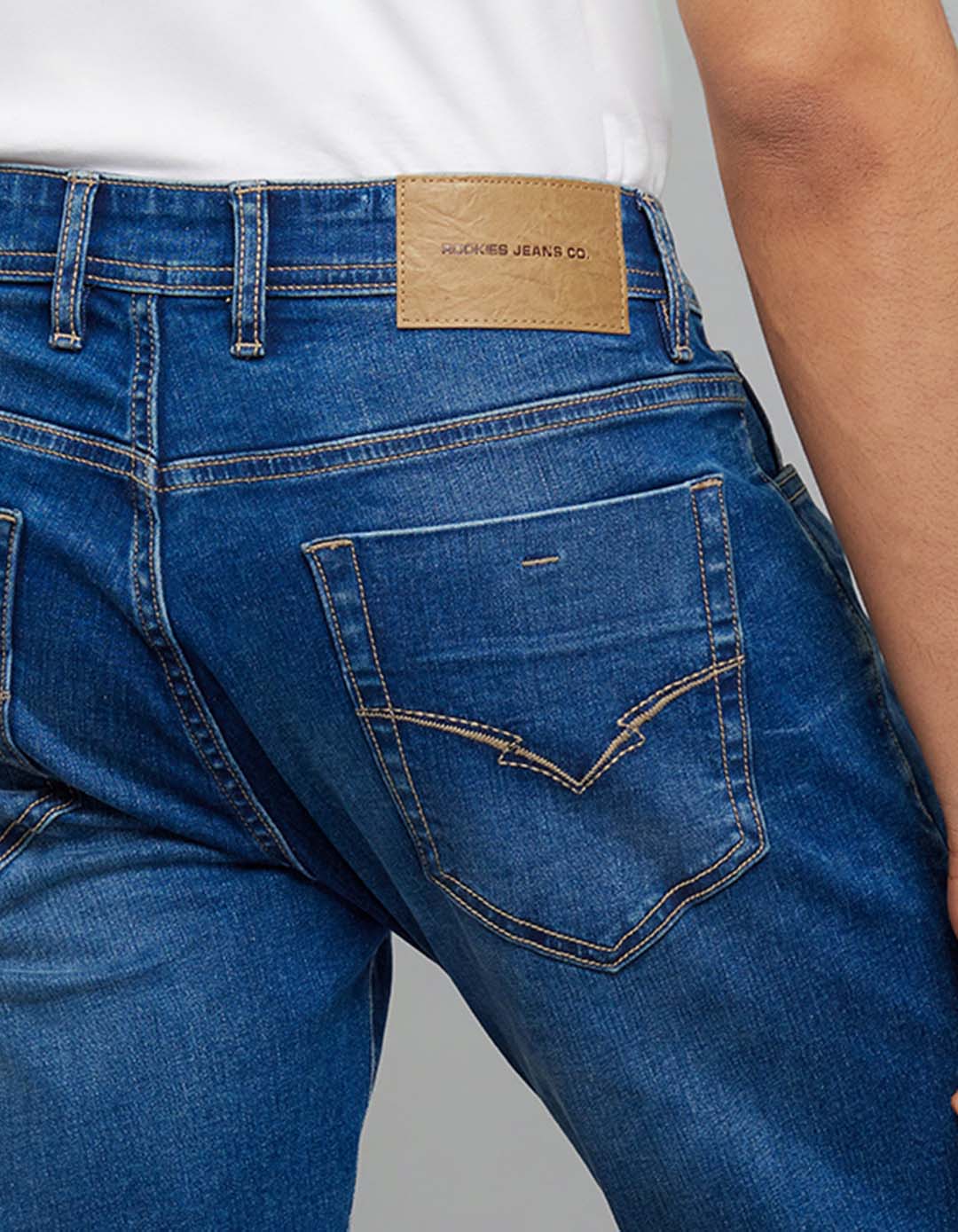 Medium Blue 5 Pocket Mid-Rise Slim Straight Fit Classic Stretch Jeans - Image 6
