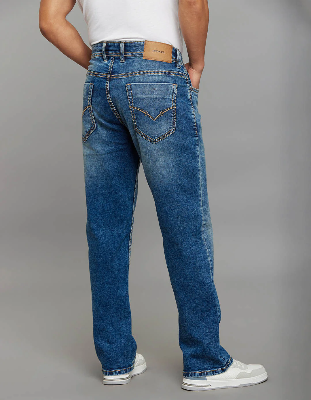 Medium Blue 5 Pocket Midrise, Comfort And Straight Crop Length Stretch Jeans - Image 5