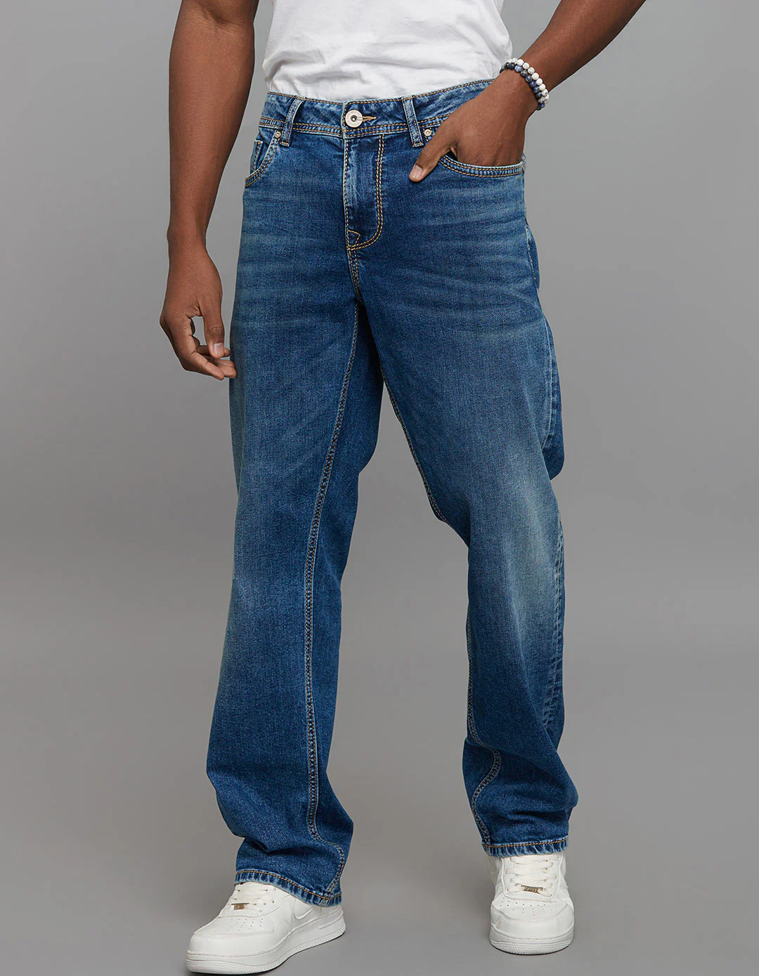 Medium Blue 5 Pocket Midrise, Comfort And Straight Fit Stretch Jeans