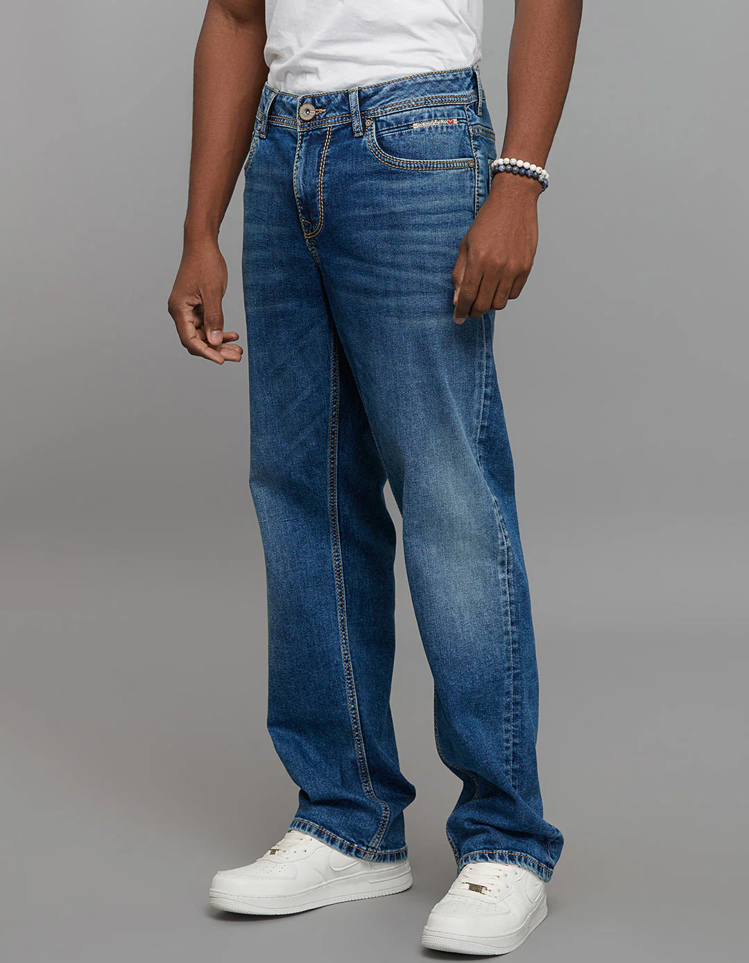 Medium Blue 5 Pocket Midrise, Comfort And Straight Fit Stretch Jeans - Image 3
