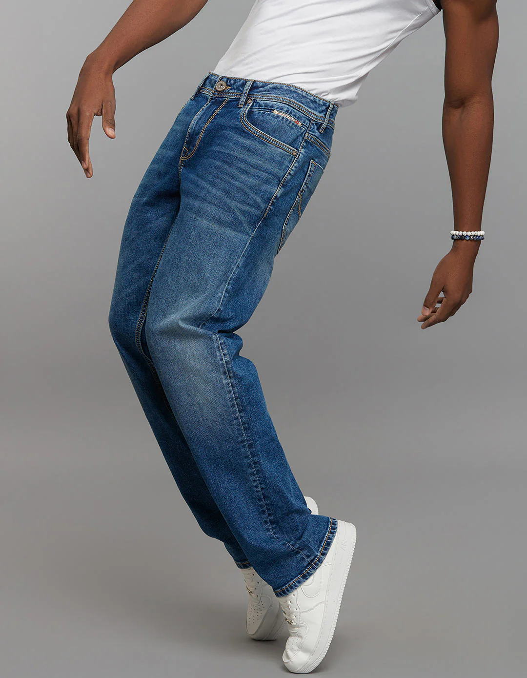 Medium Blue 5 Pocket Midrise, Comfort And Straight Fit Stretch Jeans - Image 6
