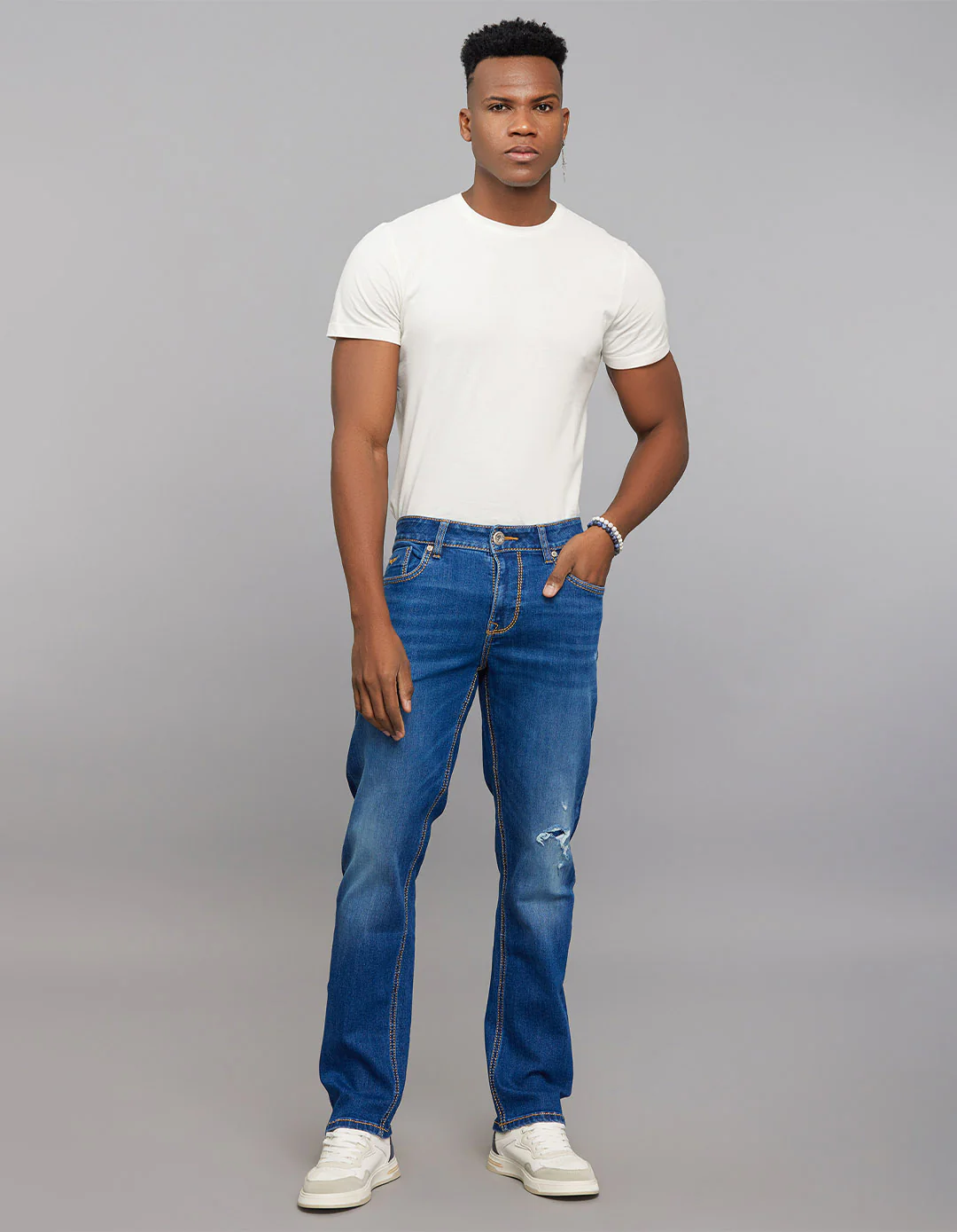 Medium Blue 5 Pocket Midrise, Comfort And Straight Fit Stretch Jeans - Image 2