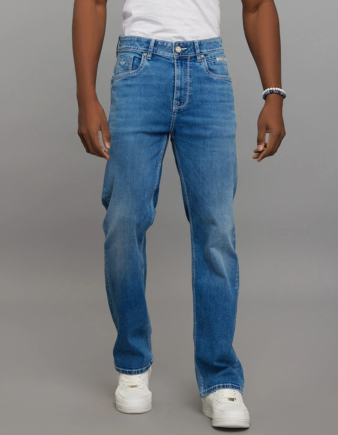 Medium Blue 5 Pocket Midrise Loose Fit Stretch Jeans