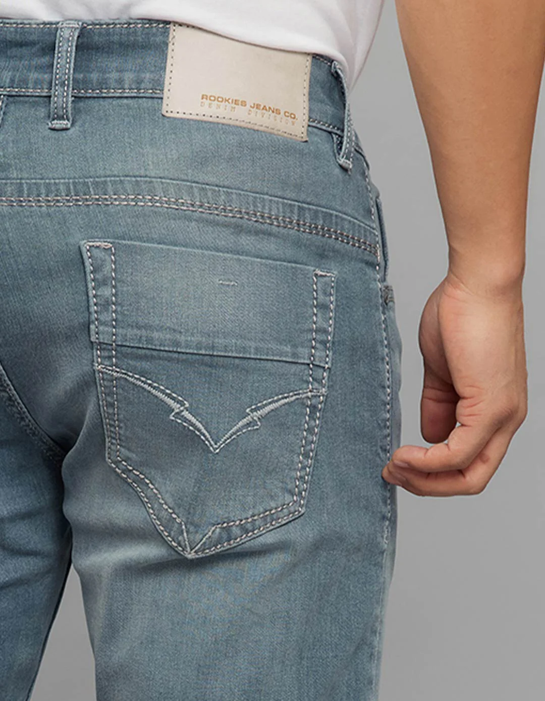 Petrol 5 Pocket Low-Rise Tapered Ankle Length Stretch Jeans - Image 5