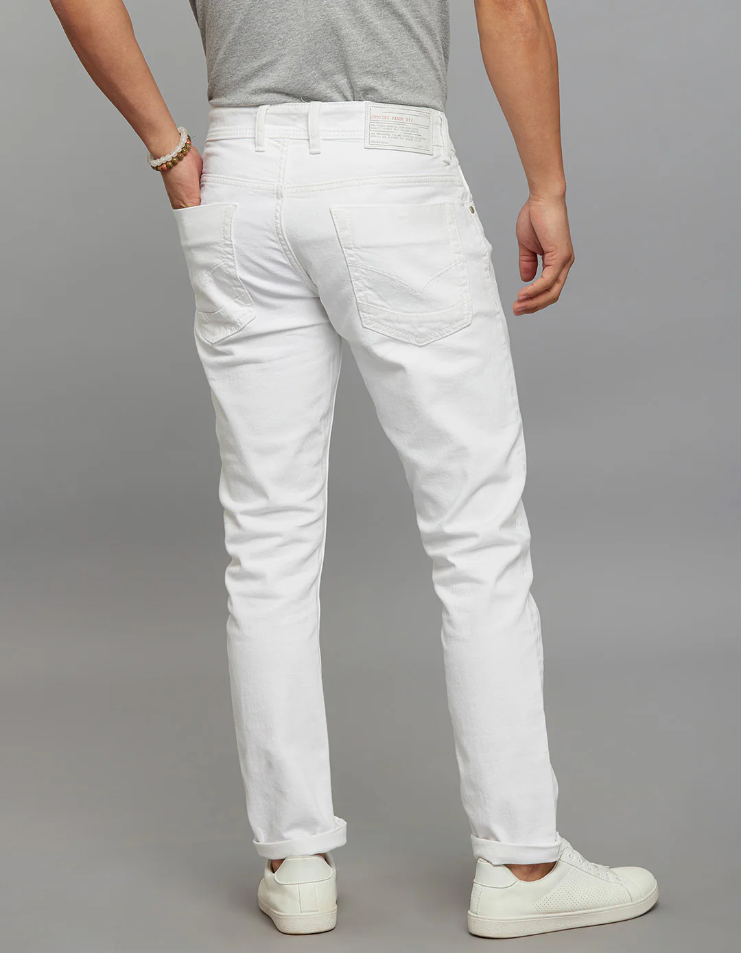 White 5 Pocket Low-Rise Tapered Ankle Length Stretch Jeans - Image 5