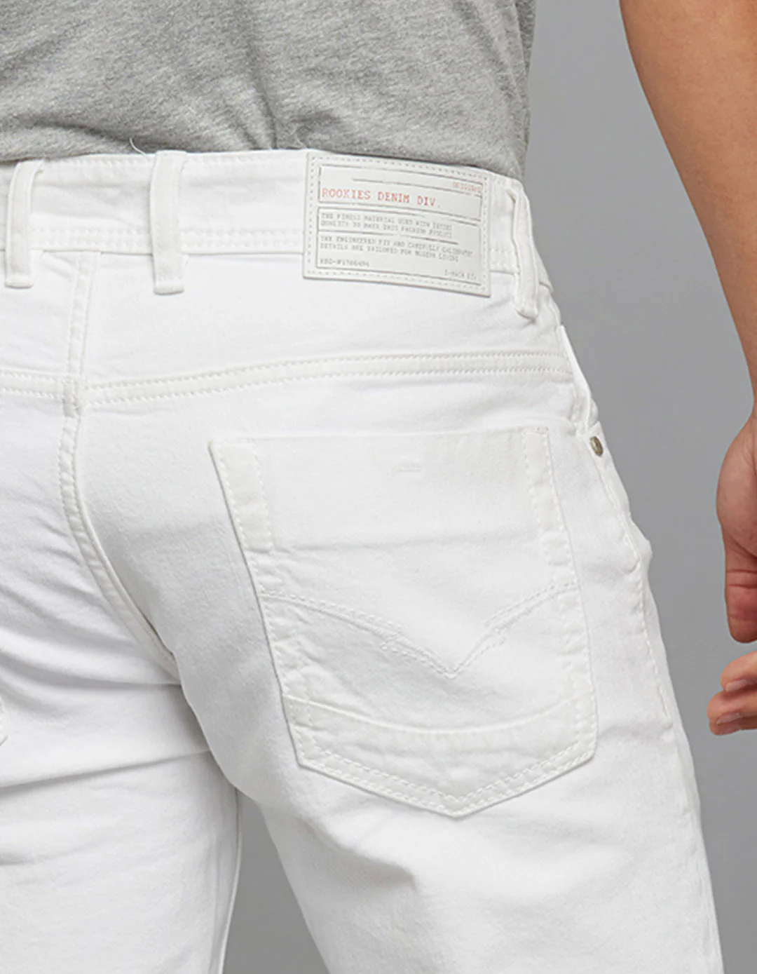 White 5 Pocket Low-Rise Tapered Ankle Length Stretch Jeans - Image 6