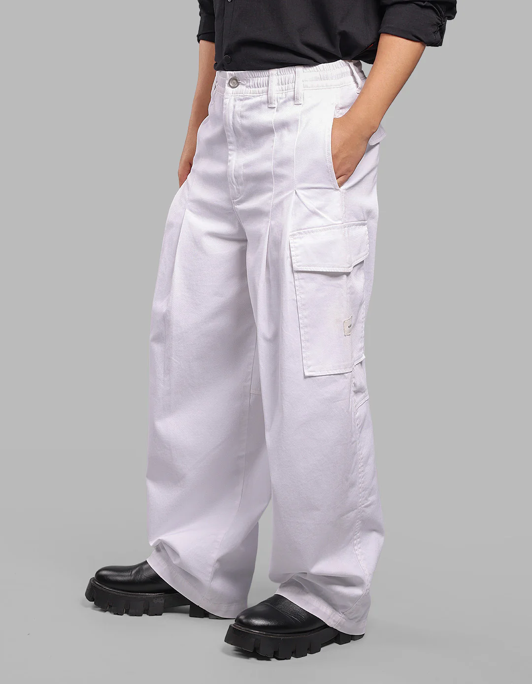 White Balloon Fit Stretch Cargo Pants - Image 4
